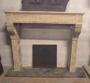 CHP285 - Burgundy stone fireplace, 19th century, cm L 135 x H 122